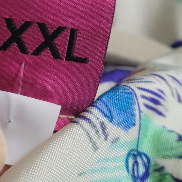 Save The Queen Dress - Picture 6 of 13